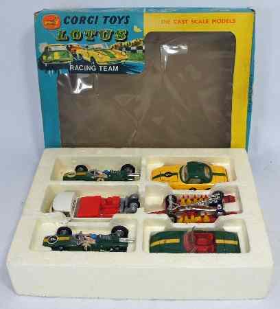 Appraisal: Corgi Toys boxed Lotus racing team set gift set no