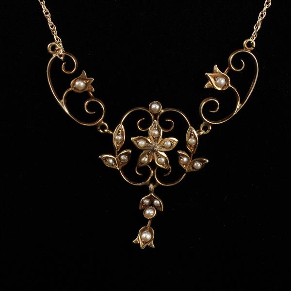 Appraisal: Antique Edwardian K Gold Filigree Flower Necklace with seed pearls