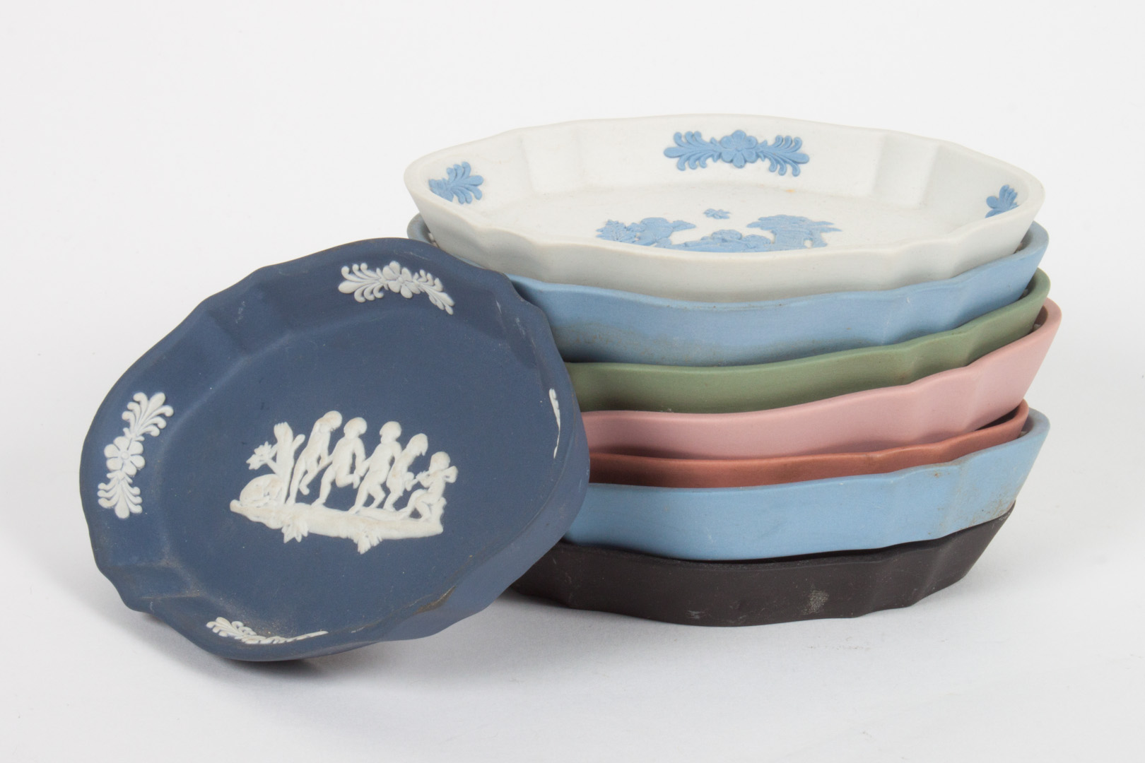 Appraisal: Wedgwood jasperware pin dishes th century colors include basalt salmon