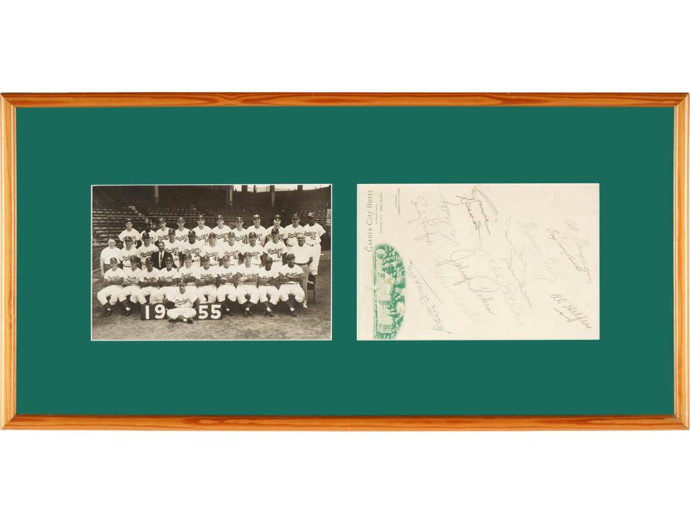 Appraisal: BROOKLYN DODGERS BASEBALL AUTOGRAPH PHOTO DISPLAYcomprising a sheet of notepaper