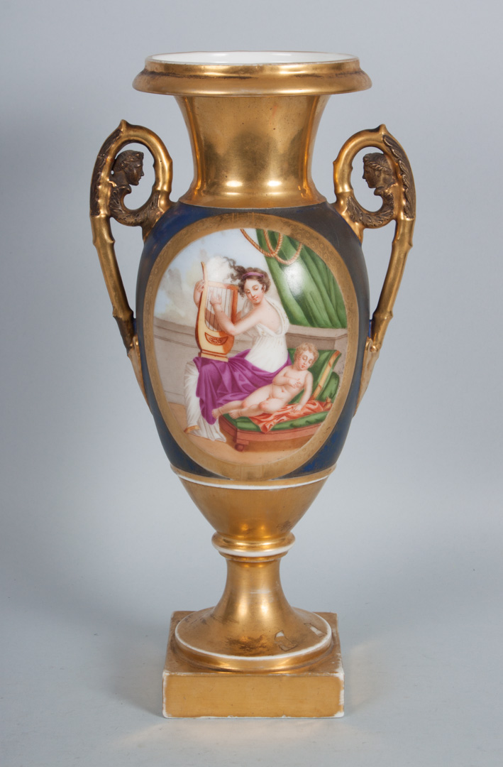 Appraisal: Porcelain de Paris vase second quarter- th century vignette of