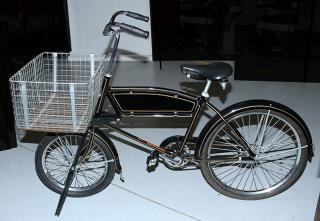 Appraisal: Schwinn Cycle Truck professionally restored Schwinn Cycle Truck professionally restored