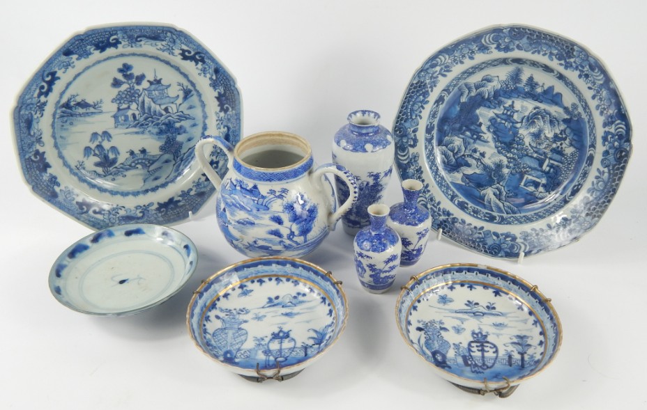 Appraisal: A group of thC and later Chinese blue and white