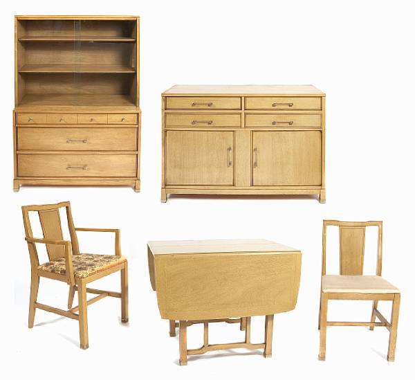 Appraisal: A mid-century dining room suite s comprising a drop leaf