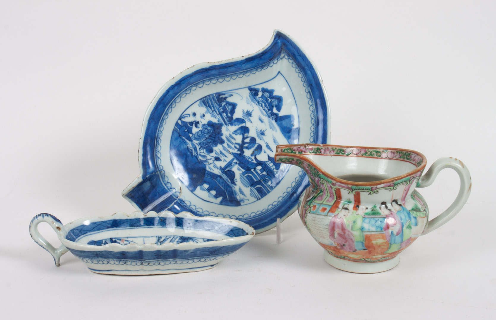 Appraisal: Three pieces of Chinese Export porcelain second half- th century