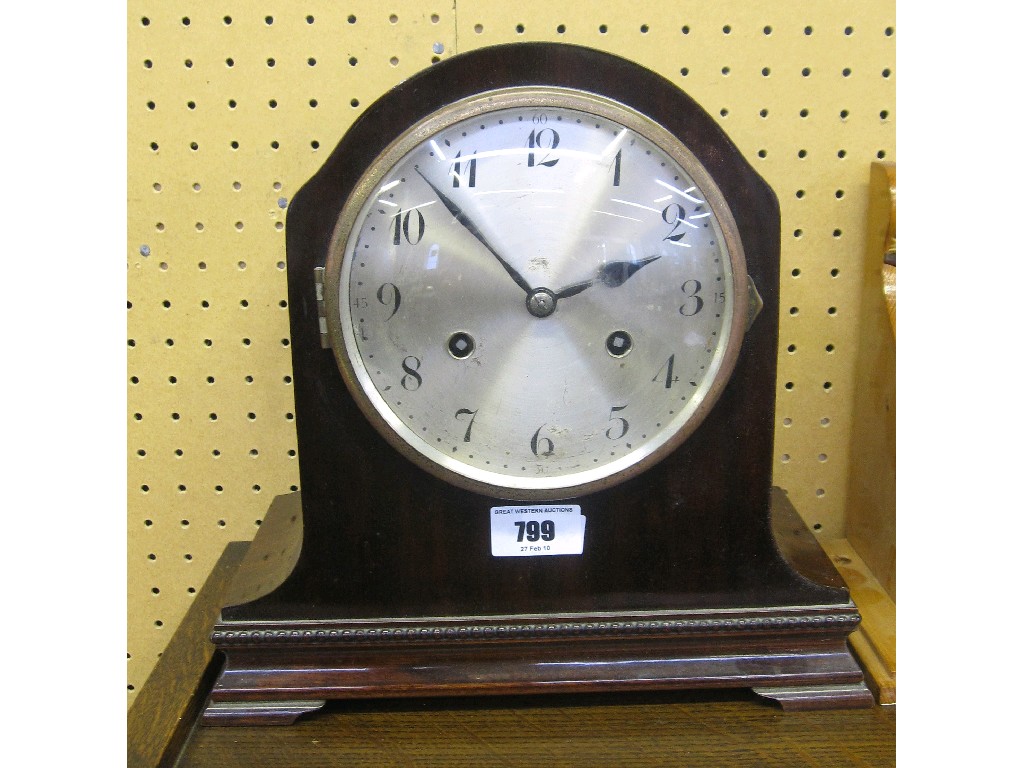 Appraisal: Mantle clock