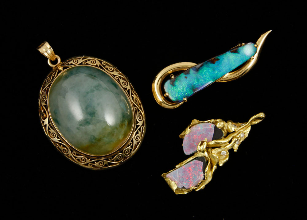 Appraisal: - K Gold Pendants Group of three K gold pendants