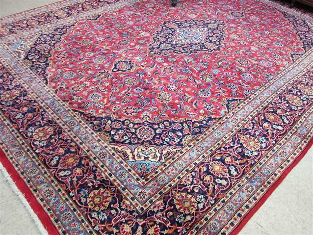 Appraisal: PERSIAN KASHAN CARPET Isfahan Province northwestern Iran floral and floral