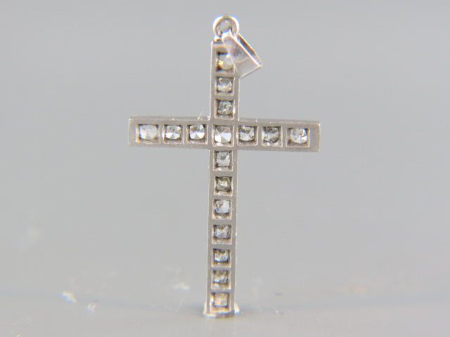 Appraisal: Diamond Platinum Cross Pendant round diamonds totaling carat high grade