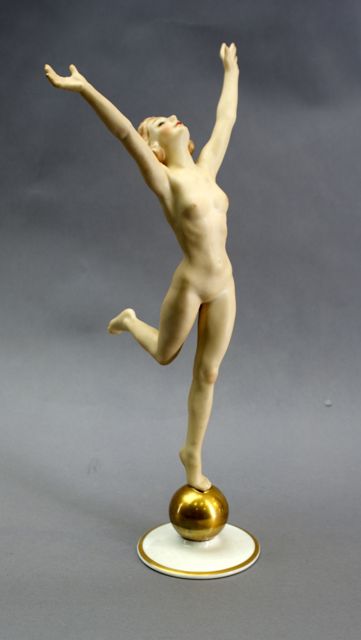 Appraisal: A Hutshenreuther figure of a nude woman cm high together