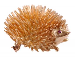 Appraisal: kt Porcupine Brooch with two round faceted ruby eyes approx