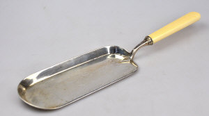 Appraisal: A silver crumb scoop with ivory handle Mappin Webb Sheffield