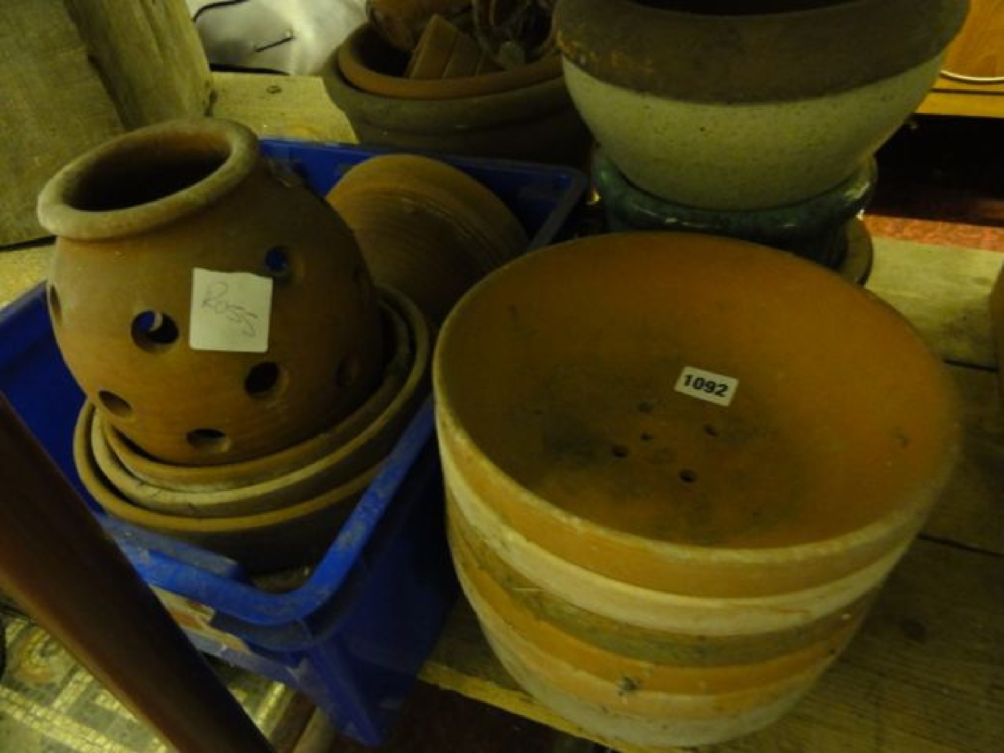 Appraisal: A quantity of terracotta flower pots of varying size plus