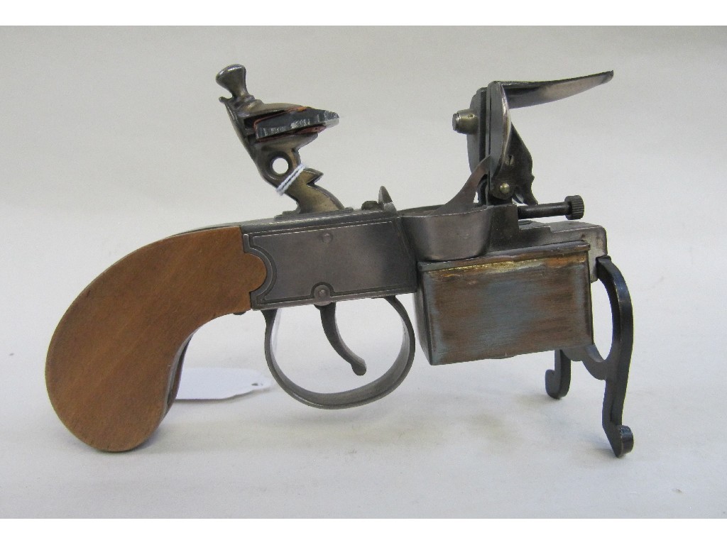 Appraisal: Flintlock action table cigarette lighter