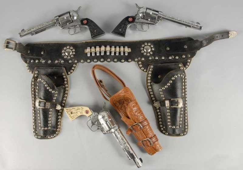 Appraisal: Lot of Gun Holster Sets Description Includes one Nichols Stallion