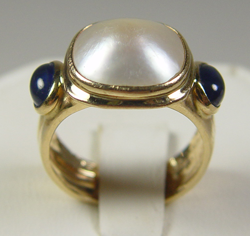 Appraisal: Ladies Mobe Pearl Sapphire Ring k yellow gold grams x