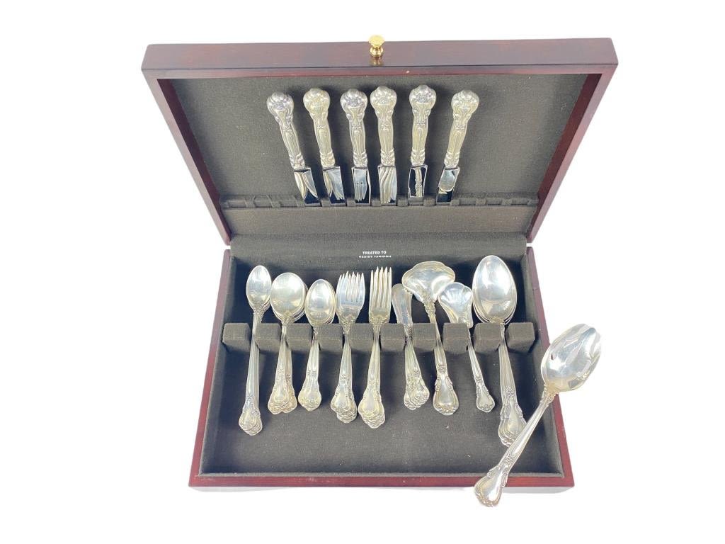 Appraisal: Pc Gorham Chantilly Sterling Silver FlatwareSet No Monogram Total Weight