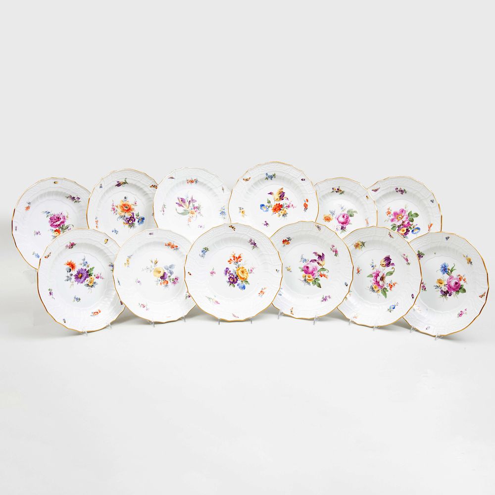 Appraisal: Set of Twelve Meissen Porcelain Plates Set of Twelve Meissen