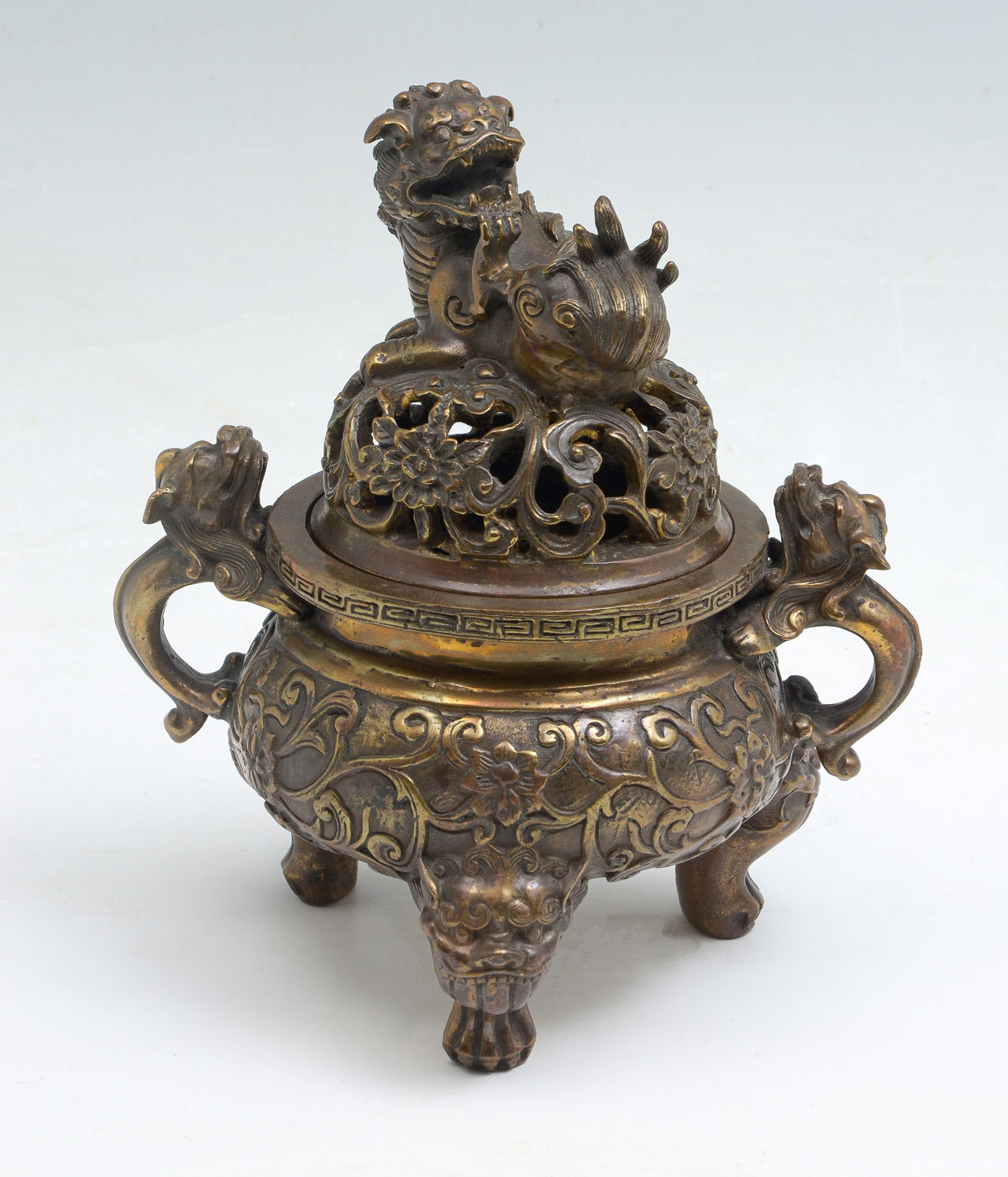 Appraisal: CHINESE BRONZE FOO DOG CENSOR Foo dog form lid resting