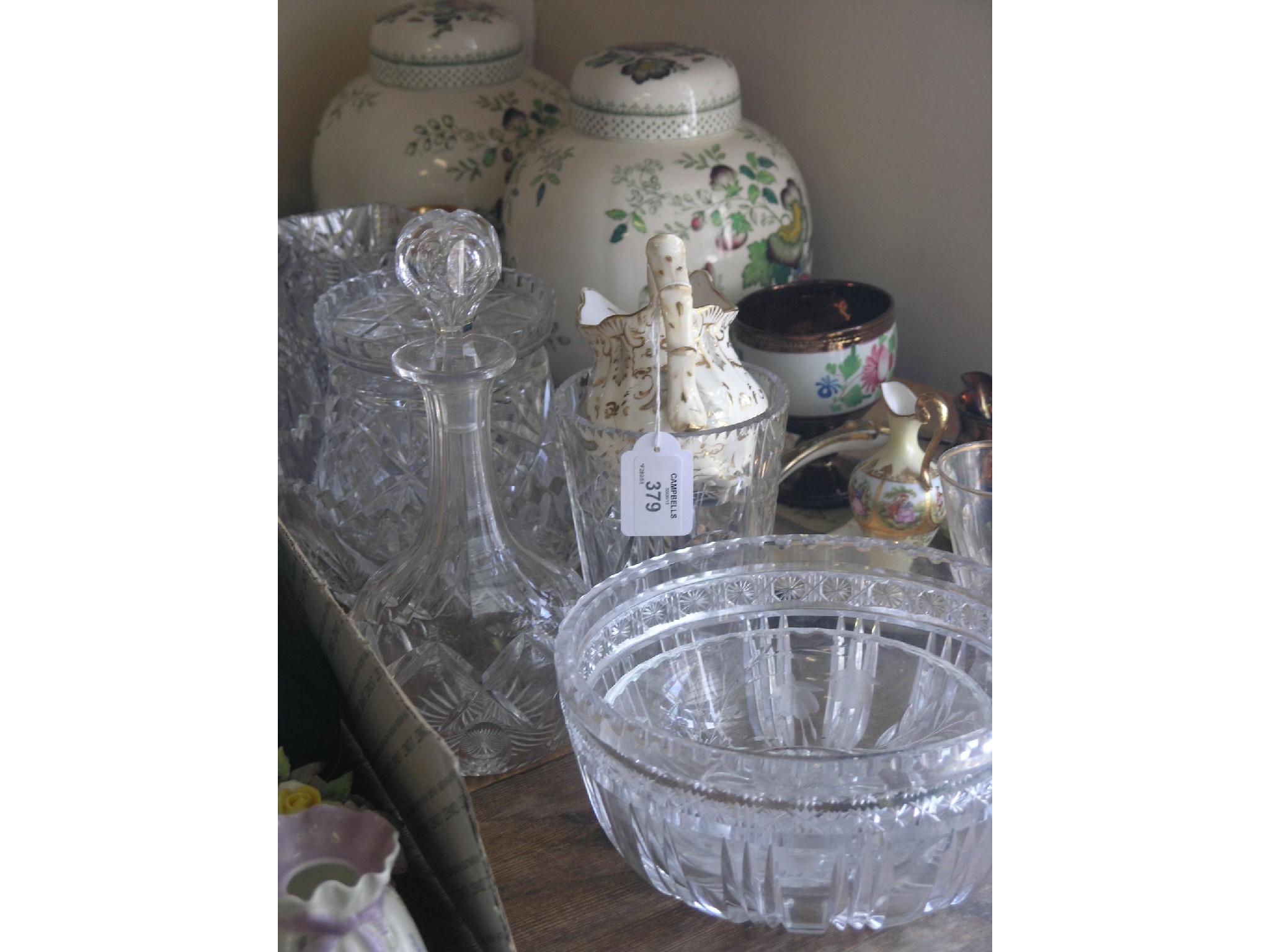 Appraisal: A pair of large Mason's ginger jars each with cover