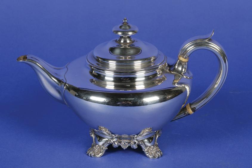 Appraisal: A WILLIAM IV TEAPOT of tapering circular form with a