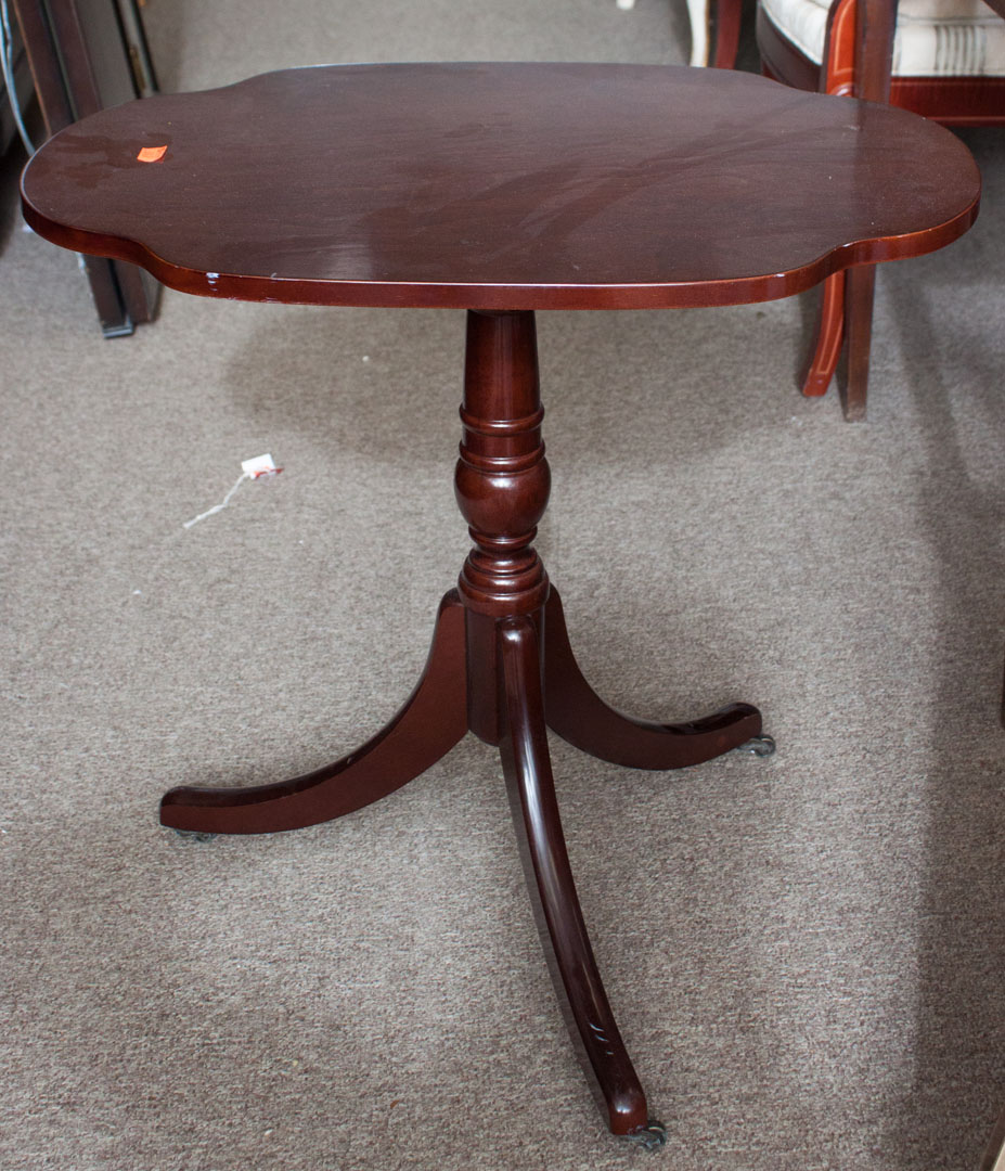 Appraisal: Tilt-top table