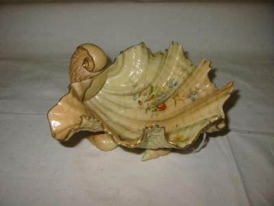 Appraisal: A ROYAL WORCESTER BLUSH PORCELAIN DISH modelled as a fluted