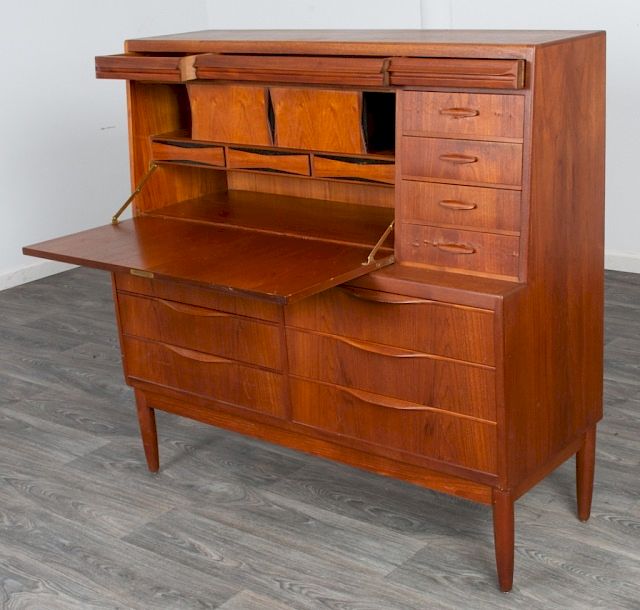 Appraisal: Scandinavian Style Teak Secretary Scandinavian style teak secretary with three