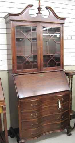 Appraisal: CHIPPENDALE STYLE MAHOGANY SECRETARY BOOKCASE Maddox Tables Furniture Co Jamestown