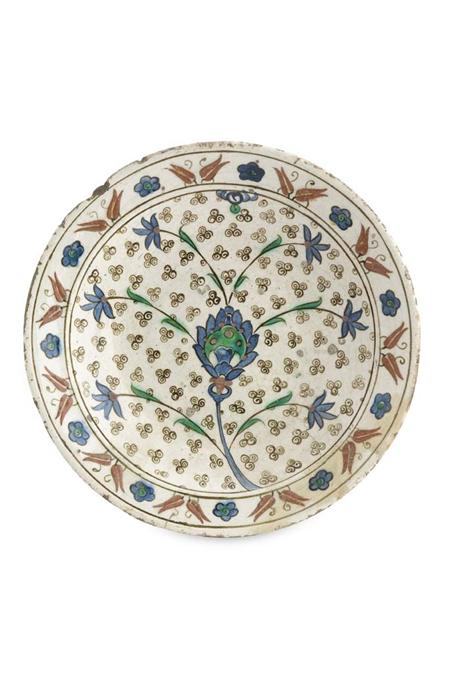 Appraisal: A th century Turkish Iznik dish painted in blue red