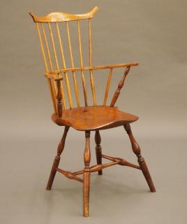 Appraisal: New England comb back Windsor armchair An th century New