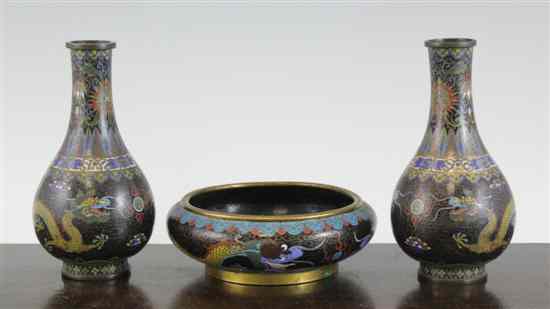 Appraisal: A pair of Chinese cloisonne enamel bottle vase and a