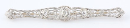 Appraisal: KW three ct diamonds color G clarity VS grams S