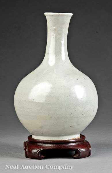 Appraisal: A Korean White Glazed Porcelain Bottle Vase Joseon Dynasty th