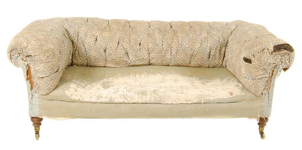 Appraisal: Howard amp Sons A late Victorian chesterfield sofa