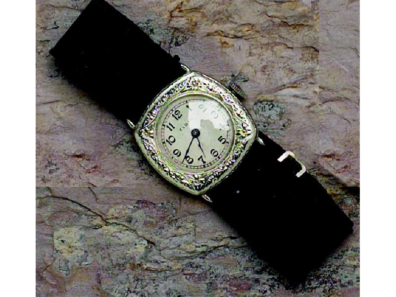 Appraisal: ART DECO LADY'S WRISTWATCH k white gold lady's Elgin watch