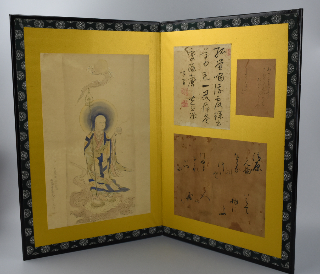 Appraisal: A JAPANESE FOLDING TABLE SCREEN W BODHISATTVA A two piece