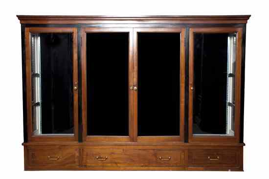 Appraisal: A Set of Three Display Cabinets each with three glazed