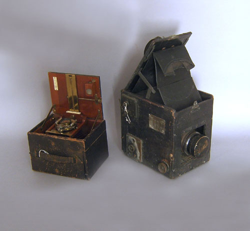 Appraisal: Rochester Camera Co Unicom camera together with a Folmer Graflax