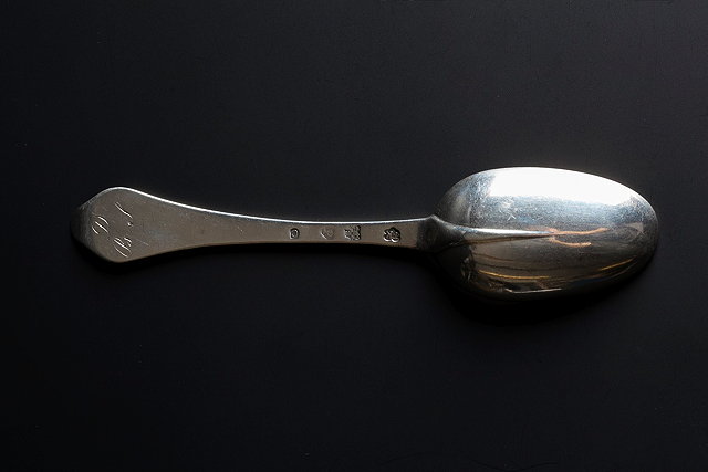 Appraisal: A QUEEN ANNE SILVER DOG NOSE AND RAT TAIL SPOON