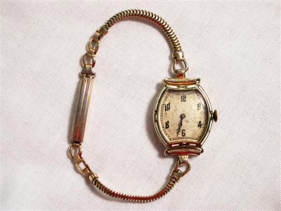 Appraisal: JEWELRY Lady's Longines Wrist Watch K yellow gold enameled case