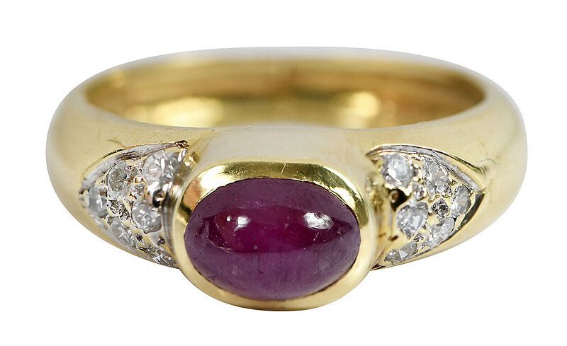 Appraisal: kt Ruby and Diamond Ring one oval ruby cabochon approx