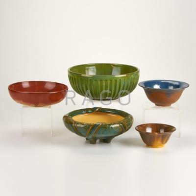 Appraisal: FULPER Five bowls Flemington NJ ca - Includes two flared