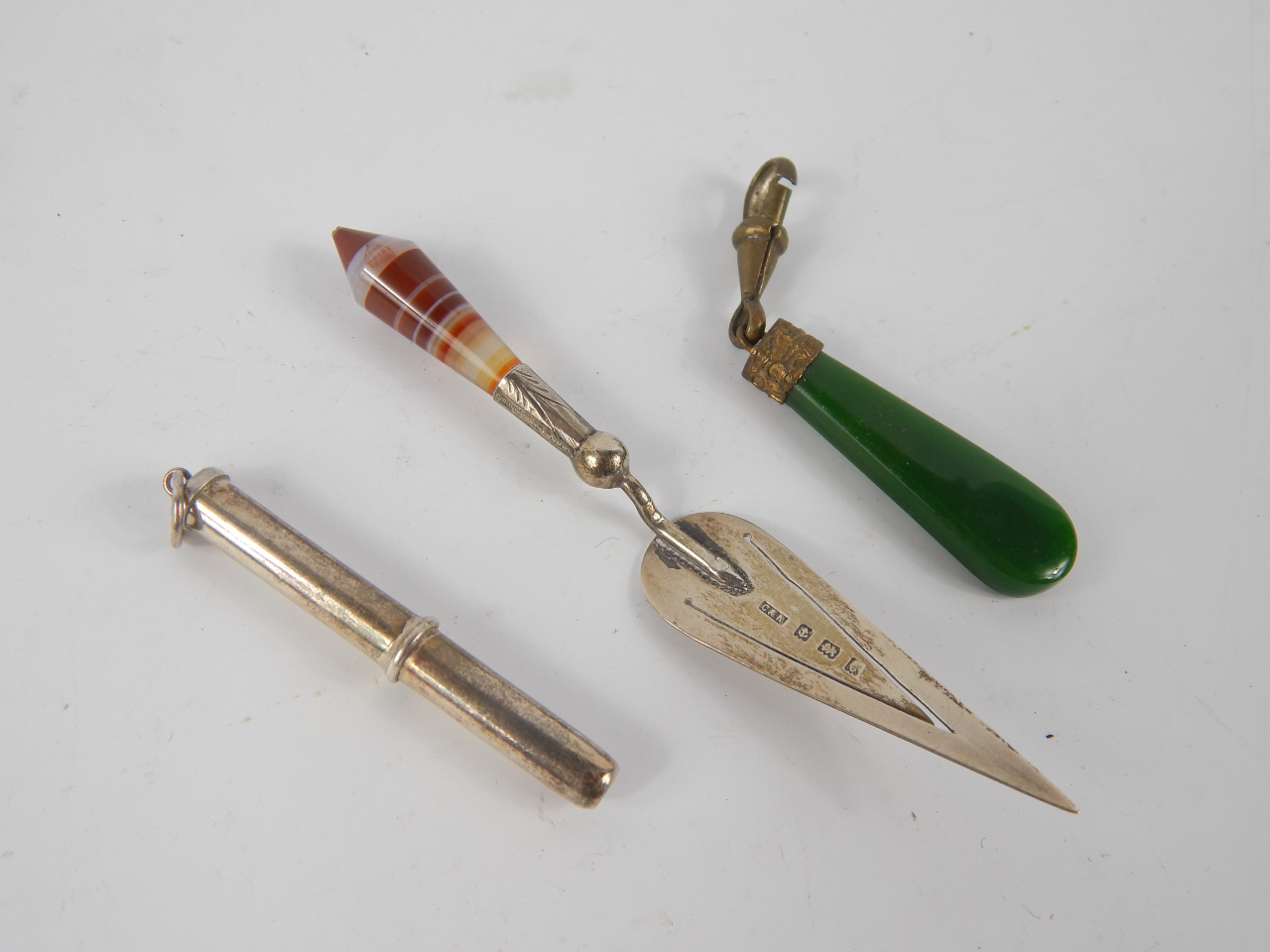 Appraisal: An Edwardian silver trowel book mark with agate handle Birmingham