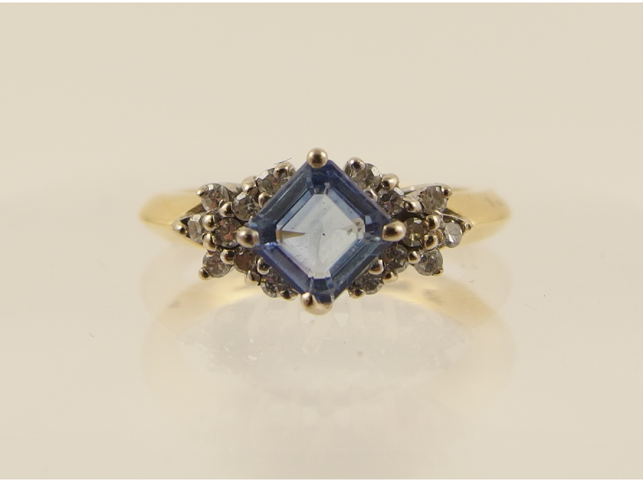 Appraisal: An ct gold blue gem and diamond cluster ring with