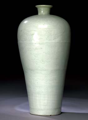 Appraisal: IMPORTANT MING DYNASTY ANHUA MEIPING Tall and beautifully Anhua carved