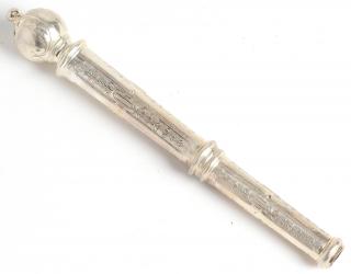 Appraisal: Silver Judaica Torah Pointer With spherical knop L Missing pointer