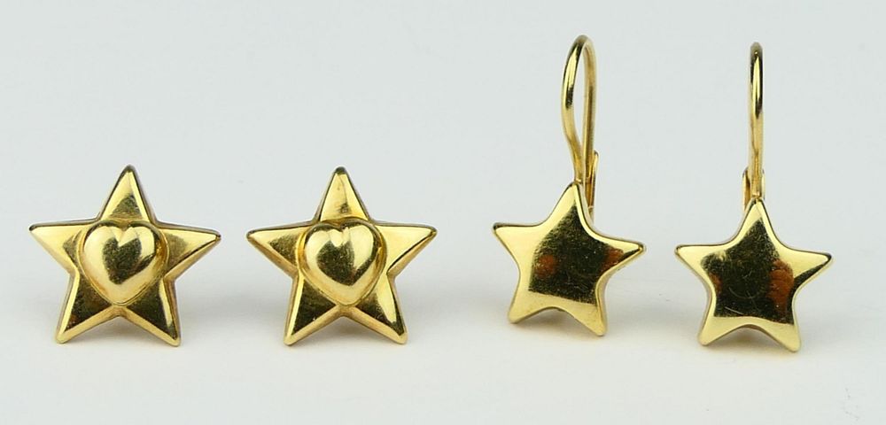 Appraisal: PAIRS OF KT Y GOLD STAR EARRINGS Each about long