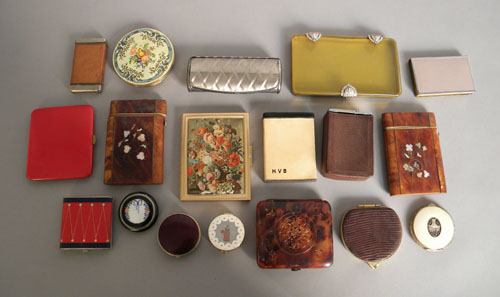 Appraisal: Group of cigarette cases card cases and compacts