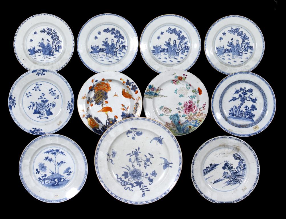 Appraisal: A SET OF FOUR EXPORT PORCELAIN PLATES painted in underglaze